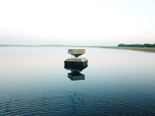 Lamco Floating Fish Feeder