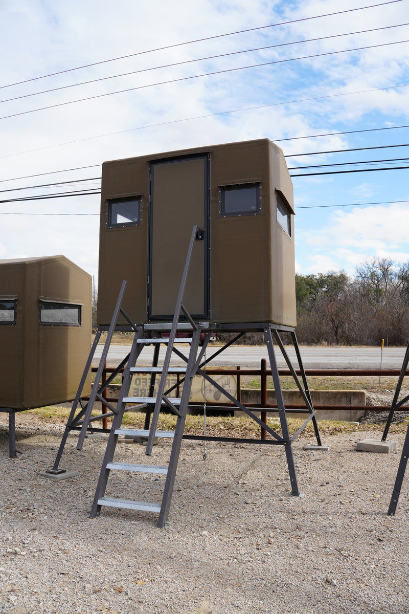 Load image into Gallery viewer, Big Country Fiberglass 5x8 Gun Side Entry Blind
