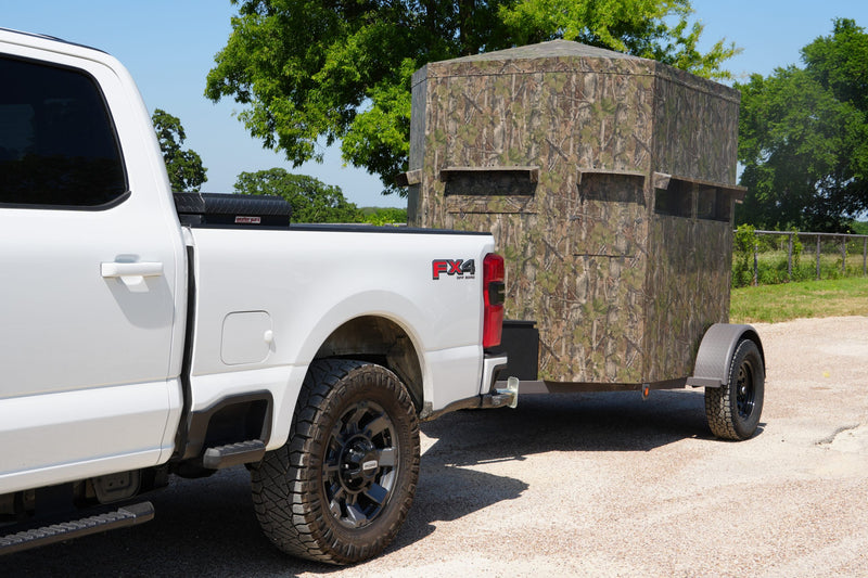 Load image into Gallery viewer, 6x8 Ranch King Trailer Blind with Handicap Ramp Option
