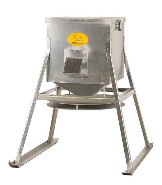 Lamco Low & Throw Corn Feeder